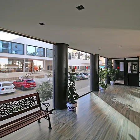 Apartament Holiday Colon Calpe